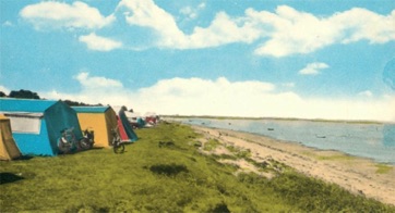 VED STRANDEN - LYSTRUP STRAND, postkort, camping 1960erne.jpg